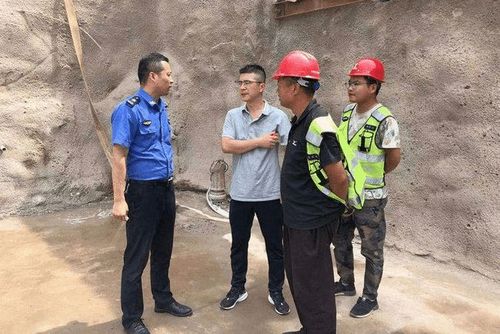 加大对建筑垃圾排放运输消纳的上门指导及执法检查力度,落实好城市